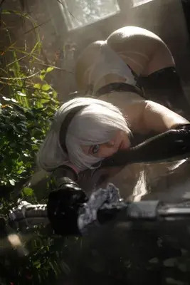 Thumbnail of 2B in the Ruins